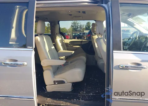 2014 Chrysler Town & Country Touring-L from USA, damaged, VIN 2C4RC1CG0ER133416